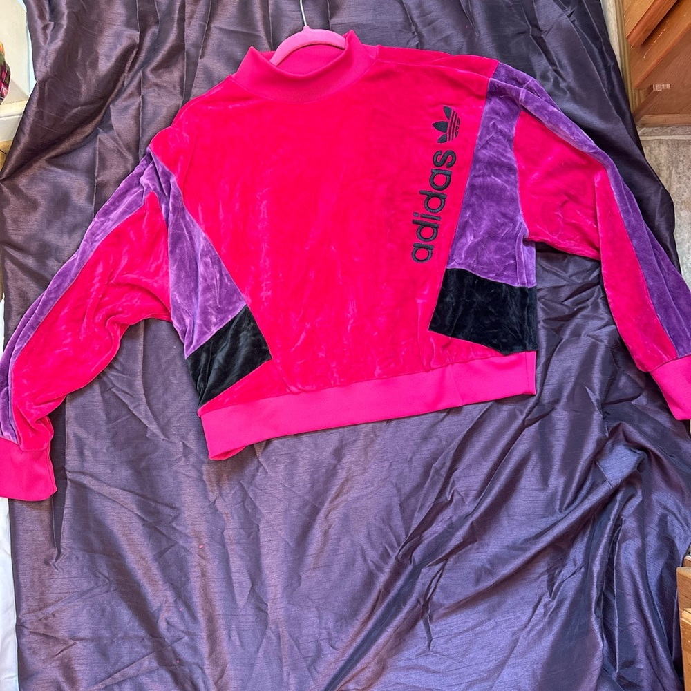 ADIDAS VELOUR SWEATSHIRT-WOMENS SIZE LARGE